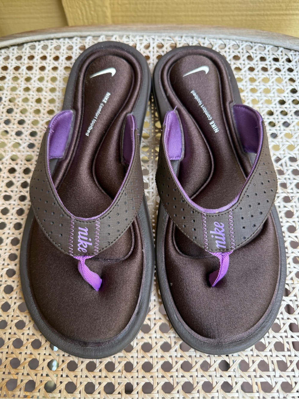 Nike Comfort Footbed Women’s Size 9 Brown Purple Flip Flop Sandals